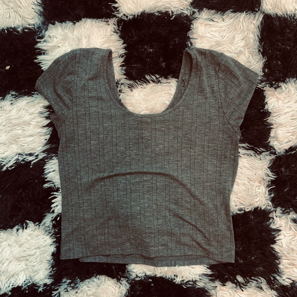 PacSun Gray Ribbed Crop Top